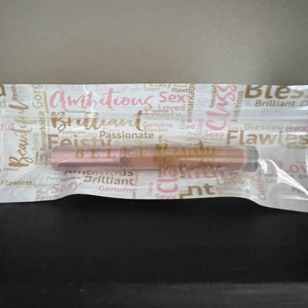 Belle Beauty Kisser Fixer Lip Gloss in Brown Nude